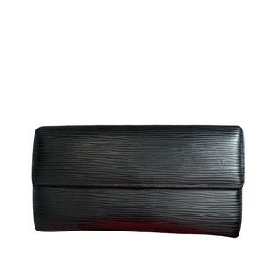 Louis Vuitton epi authentic Wallet